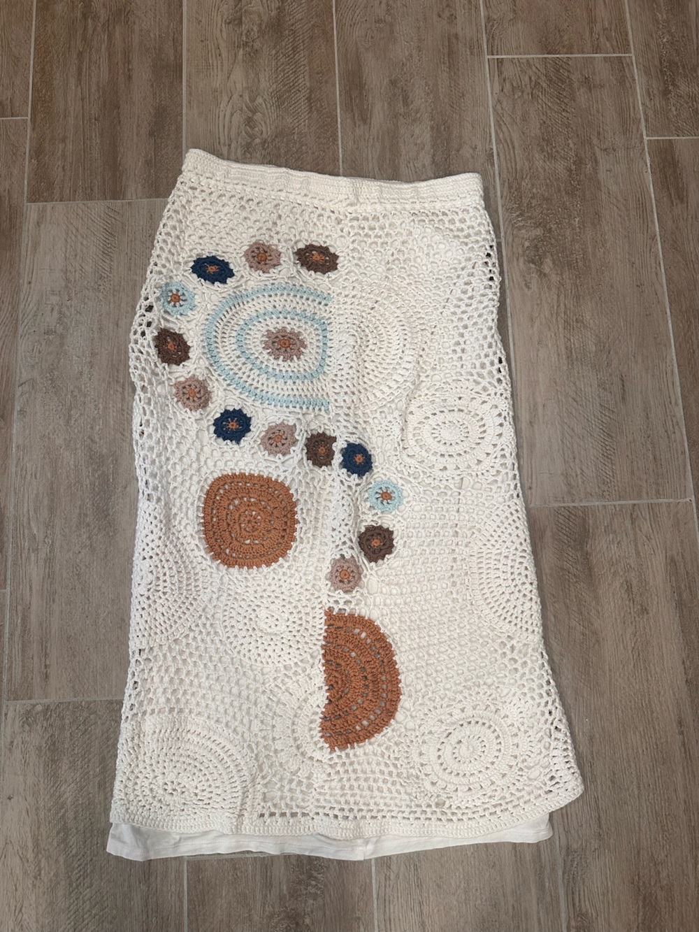 Free People White Crochet Maxi Dress with Blue and Brown Floral Motifs - Picture 6 of 8